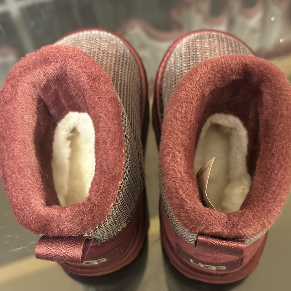 Classic Mini Mirror Ball Toddler UGGS - Picture 5 of 16
